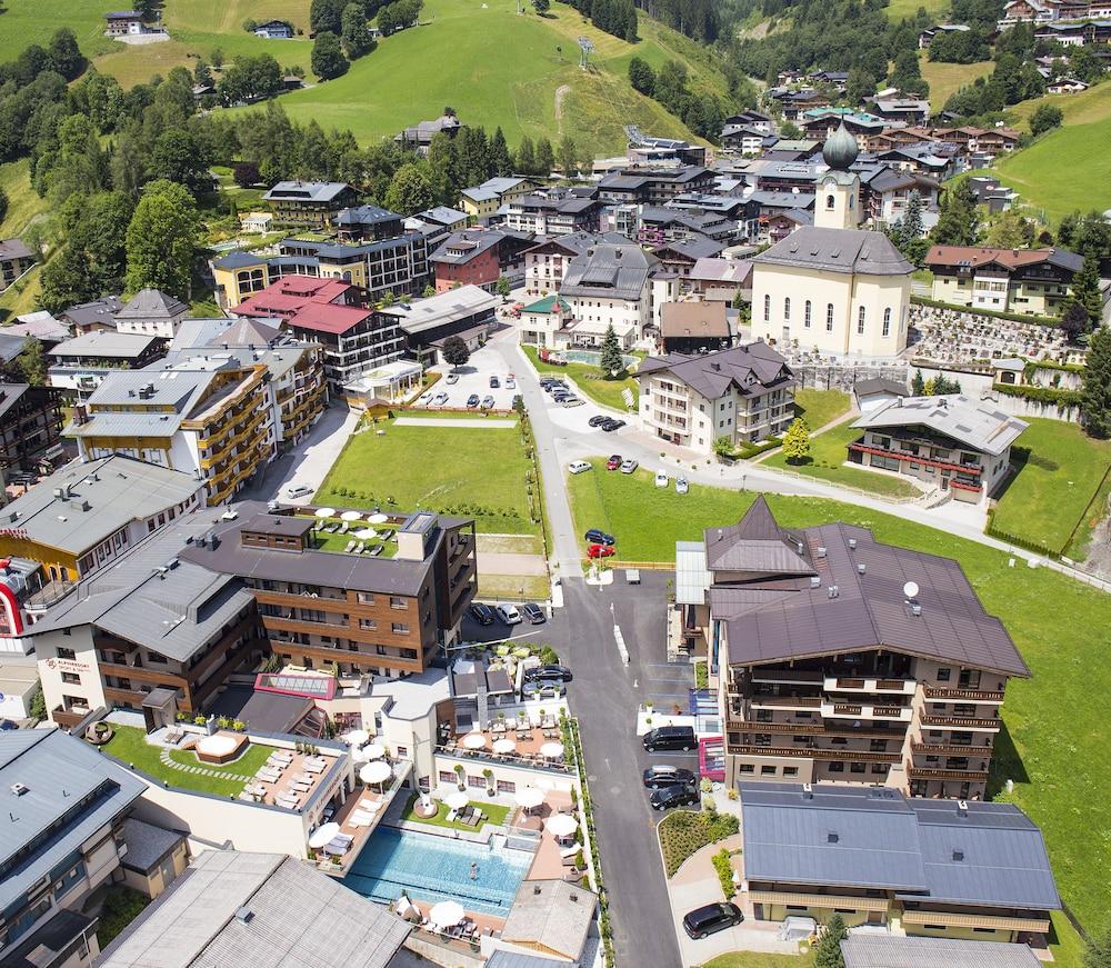 Alpinresort ValSaa - Sport & Spa - Aerial View