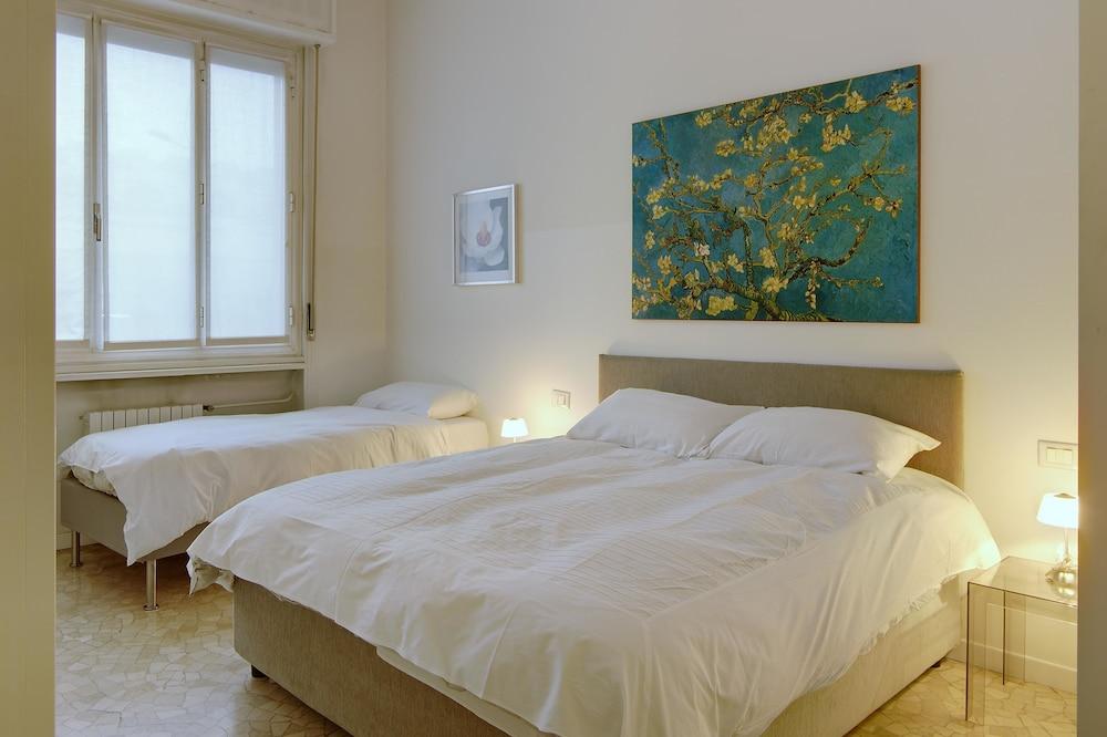 Milan Apartment Rental - Room
