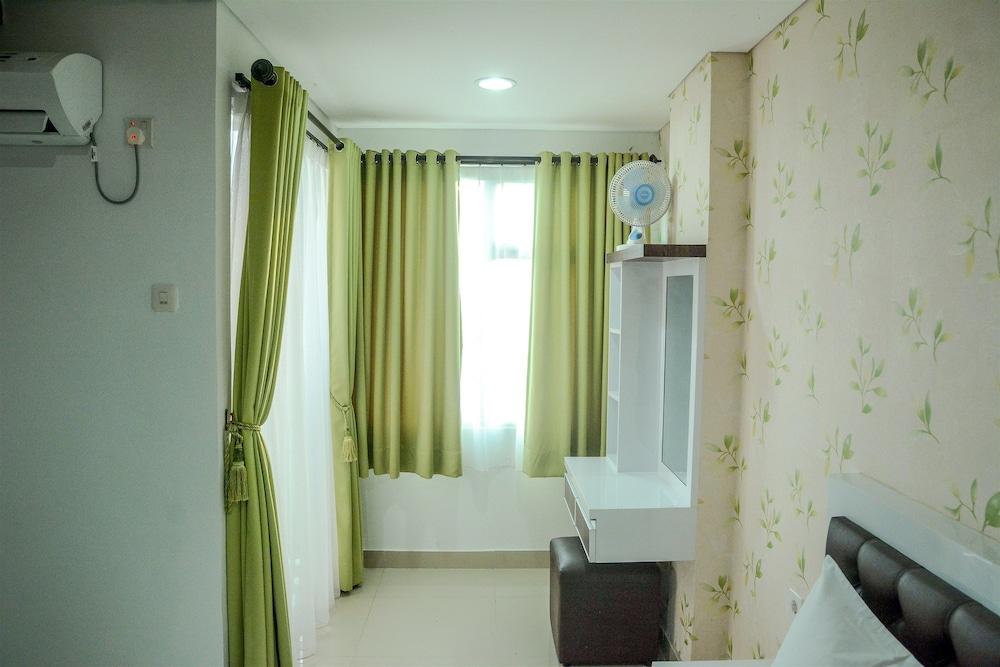 Fully Furnished Studio Apartment @ The Enviro - Room