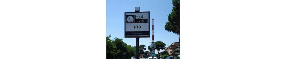 Hotel Vitti - Exterior detail