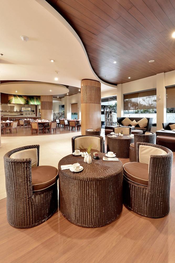 Banana Inn by KAGUM Hotels - Lobby Sitting Area