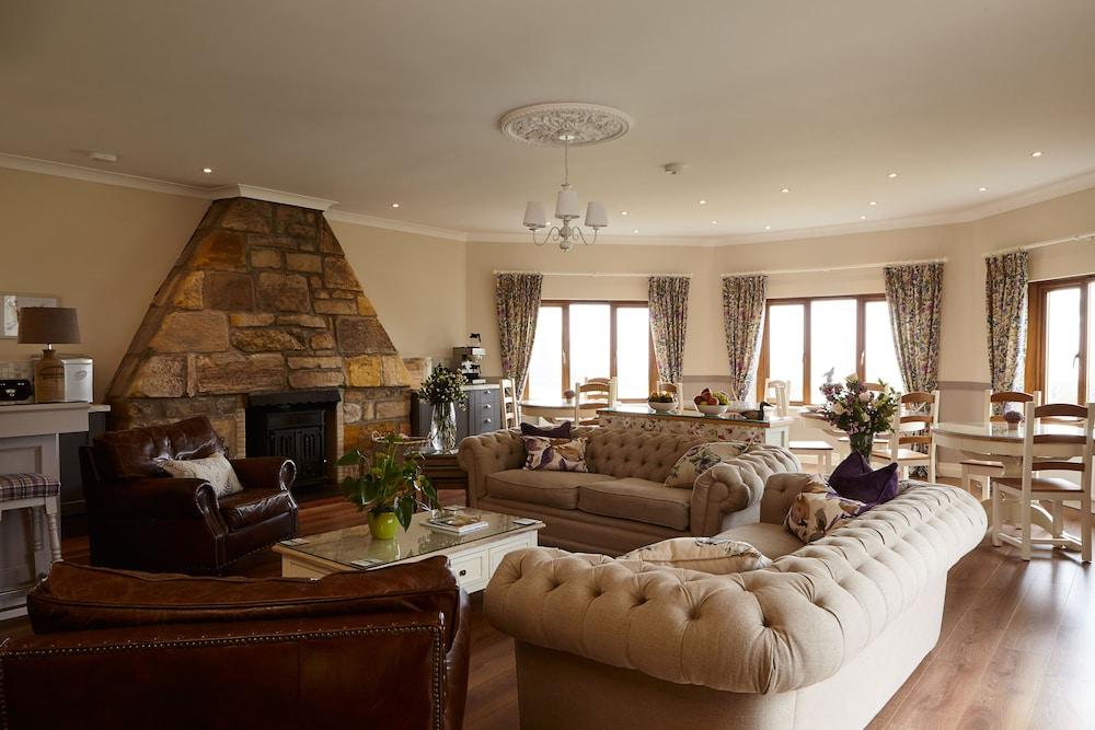 Bowhill Bed and Breakfast - Executive Lounge