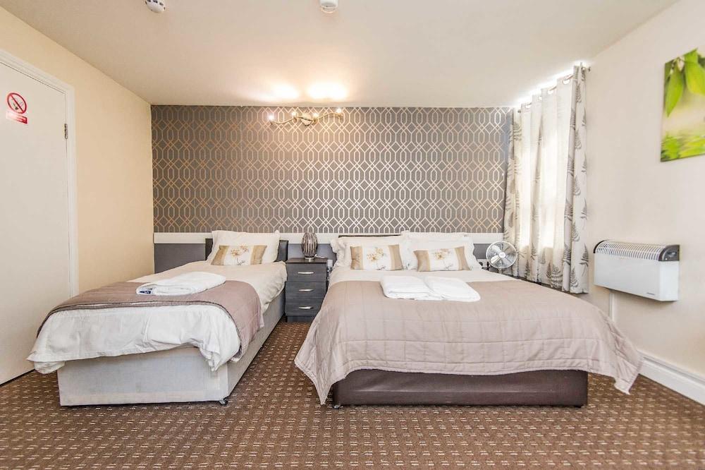 Bradford City Apartments Flat 73 - Room