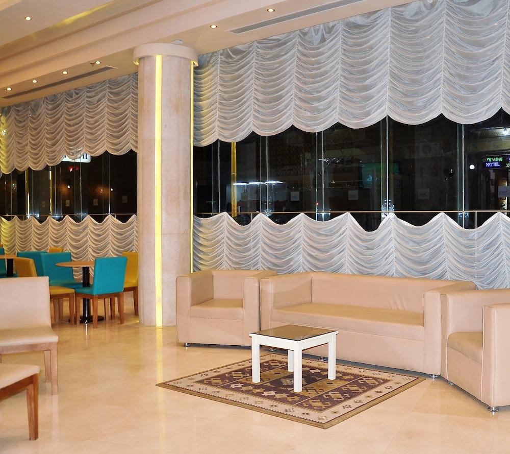Cleopatra Hotel - Lobby Sitting Area
