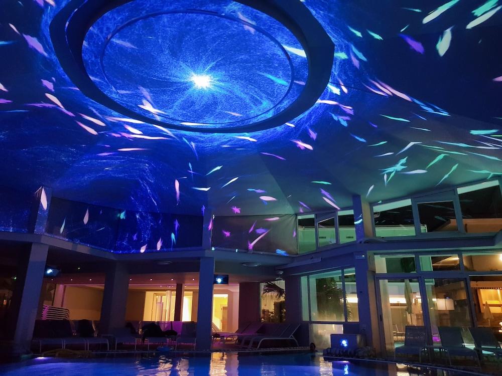 Panoramic Hotel Plaza - Indoor Pool