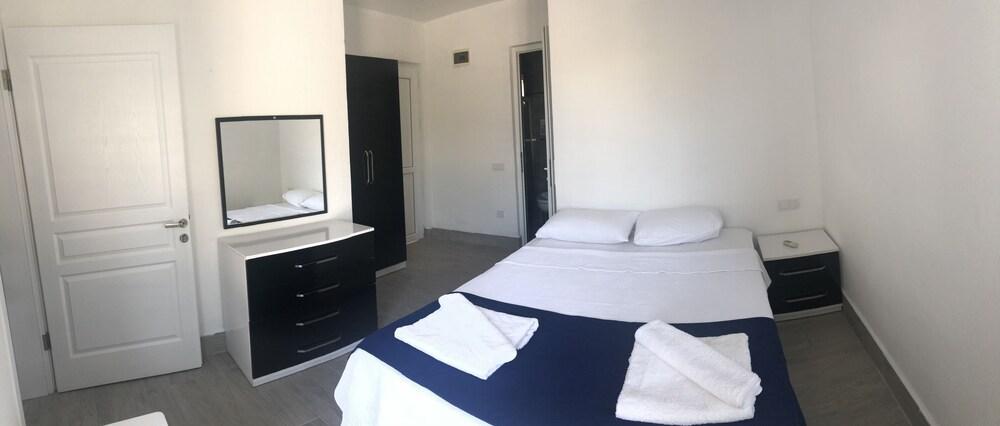 Lizo Hotel - Room