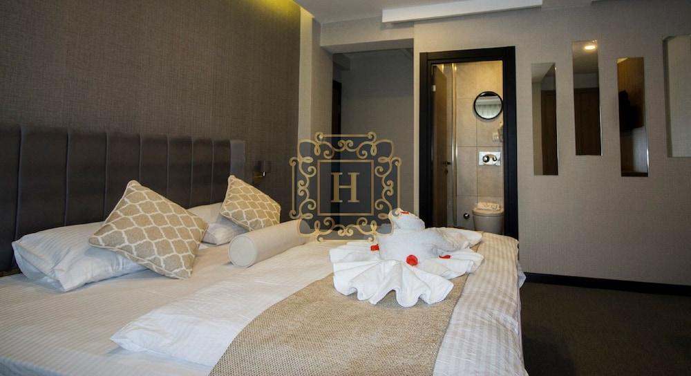 Hit Suites - Room