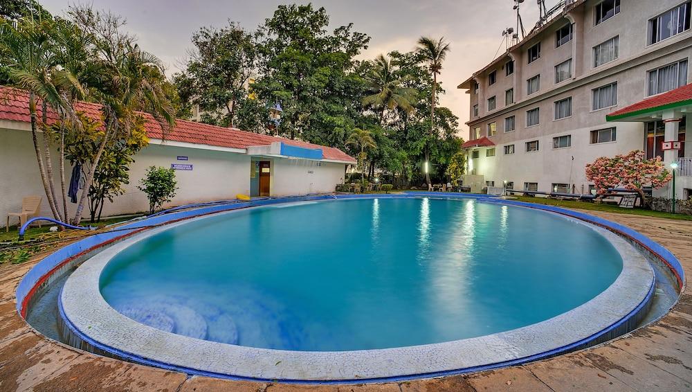 Ramee Guestline Hotel TIRUPATI - Outdoor Pool