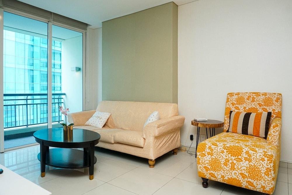 2BR Apartment at Central Park Residence near Mall - Room