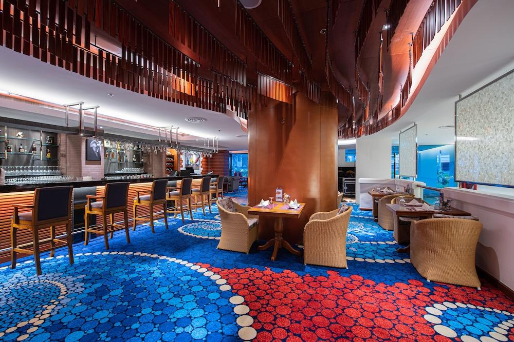 Empress Premier Hotel - Lobby Lounge