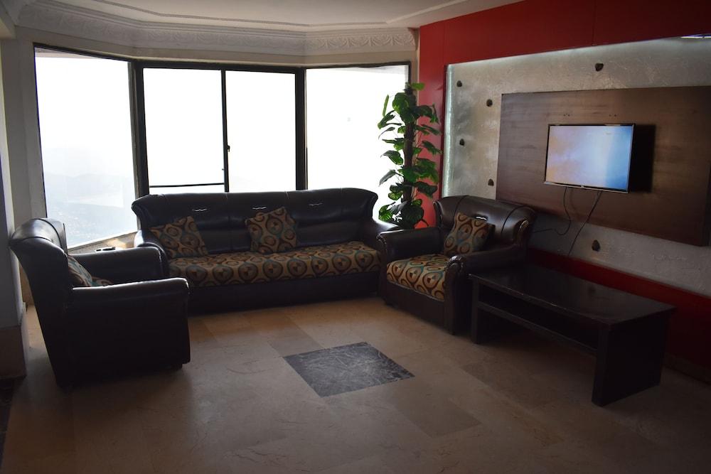 Grand Heights Hotel - Living Area
