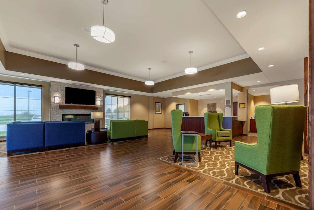 Comfort Suites - Lobby