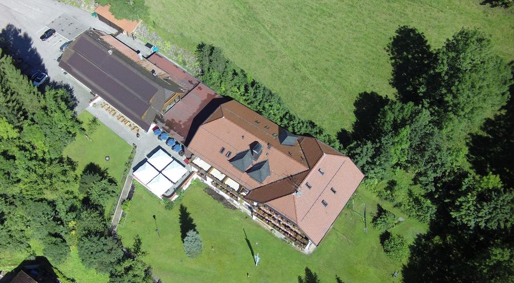 Hotel Blaue Gams - Aerial View