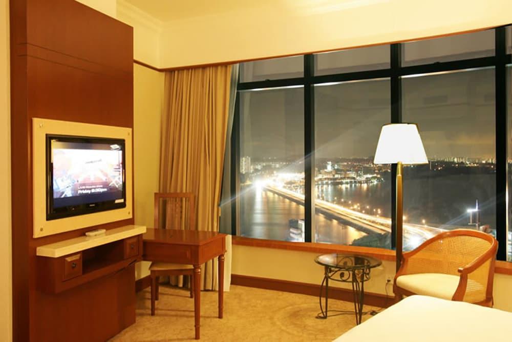GBW Hotel - Room