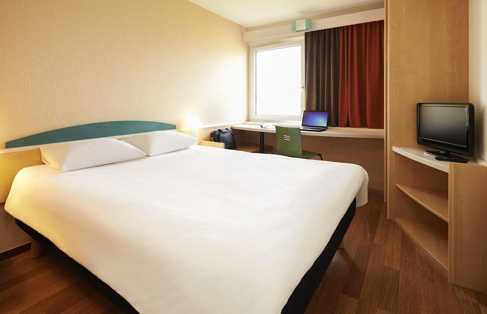 ibis Fribourg - Room
