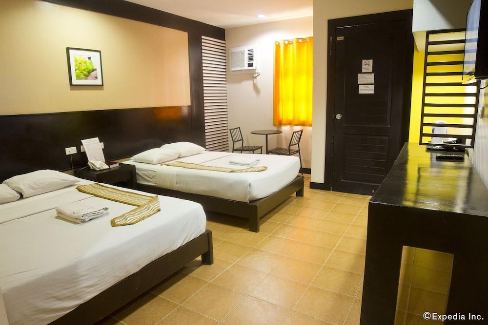 La Carmela de Boracay Resort Hotel - Room