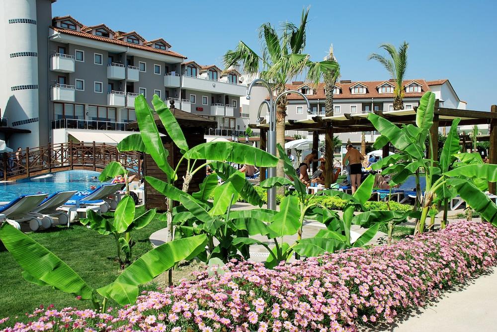 Monachus Hotel & Spa - All Inclusive - Property Grounds