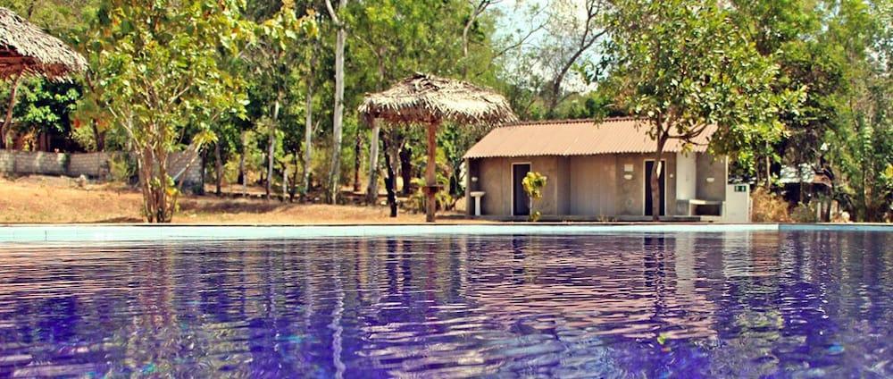 Randeniweva Resort - Outdoor Pool