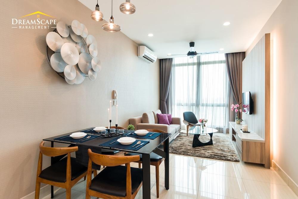 Shaftsbury Suite Putrajaya - In-Room Dining