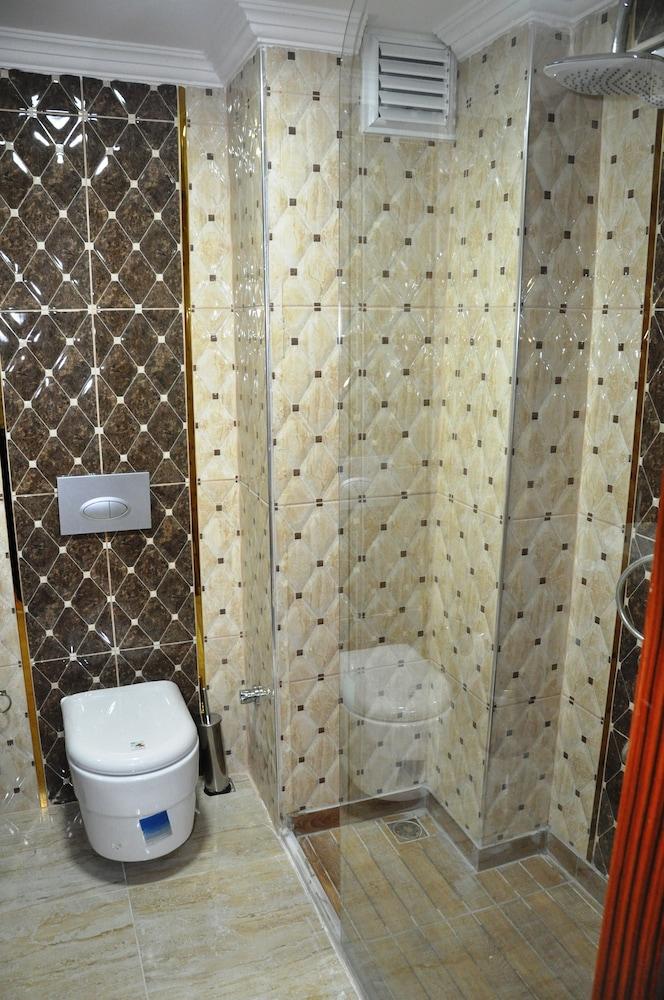 بورسا مادي هوتل - Bathroom