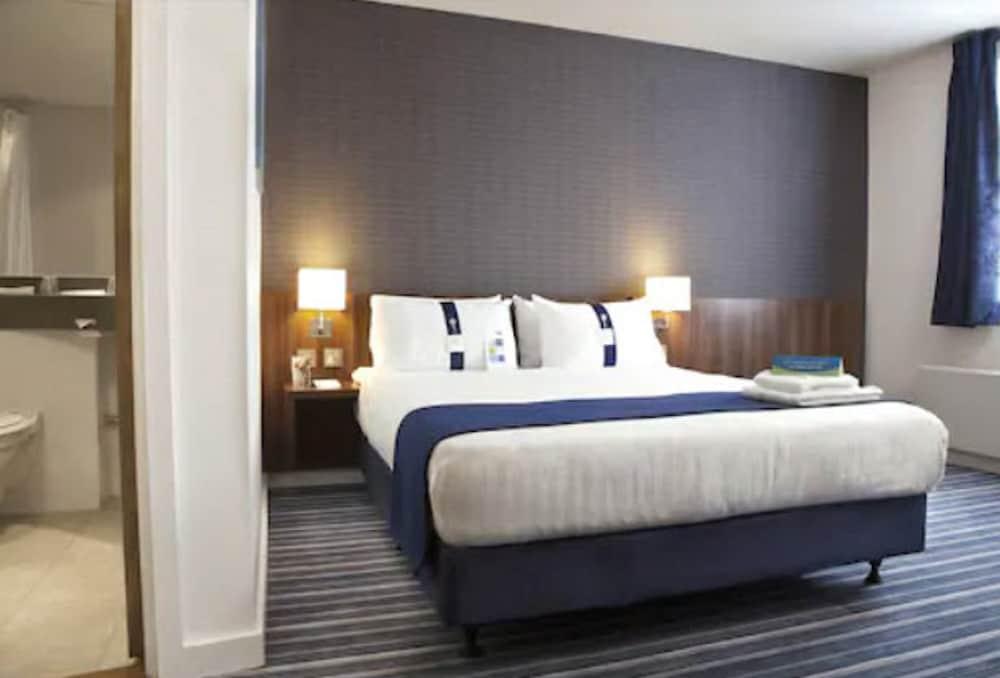 Holiday Inn Express Greenock, an IHG Hotel - Room