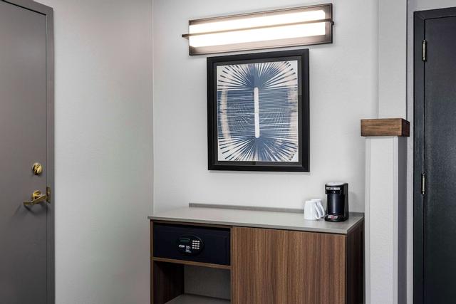 حياة بليس ناشفيل/هيندرسونفيل