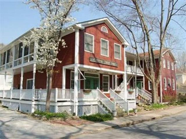 ذا جرين تري إن