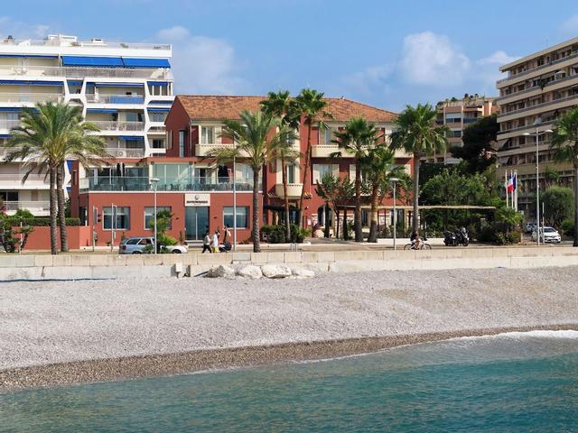 هوتل رويالمار