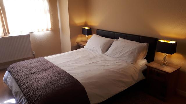 Picturesque Area, Cosy Beds, Netflix