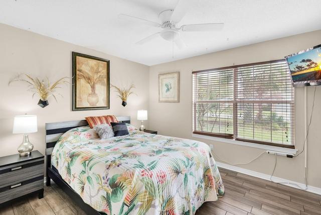 فيليدج أواسيس