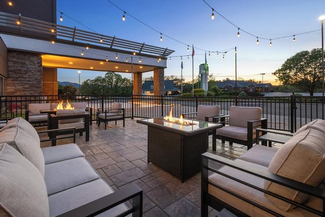 هوليداي إن رونوكي- تانغلوود آرتي 41 1ٓا اي514 باي آيتش جي