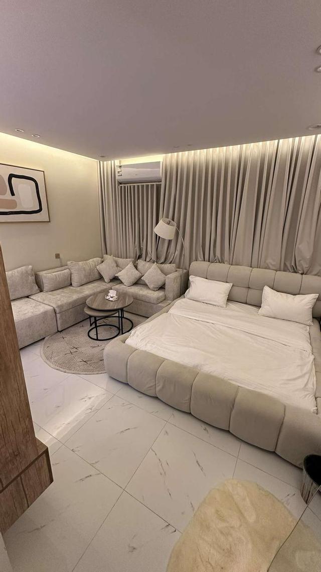 Elegant Studio with Self Check-in | 5629