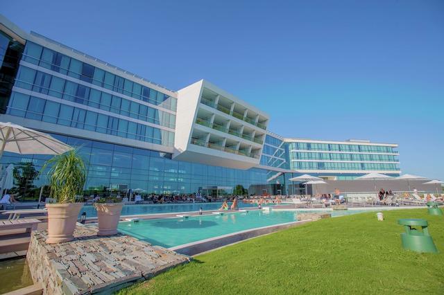 هيلتون بيلار