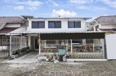 OYO 91108 Sare Ngebluk Residence