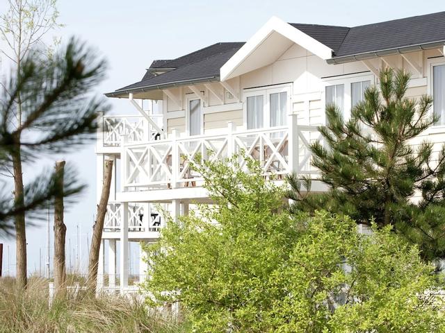 لاكشري أبارتمنت ويذ كومبي ميكرويف، نير روكانجي