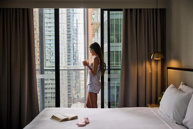 برادي هوتلز جونز لين