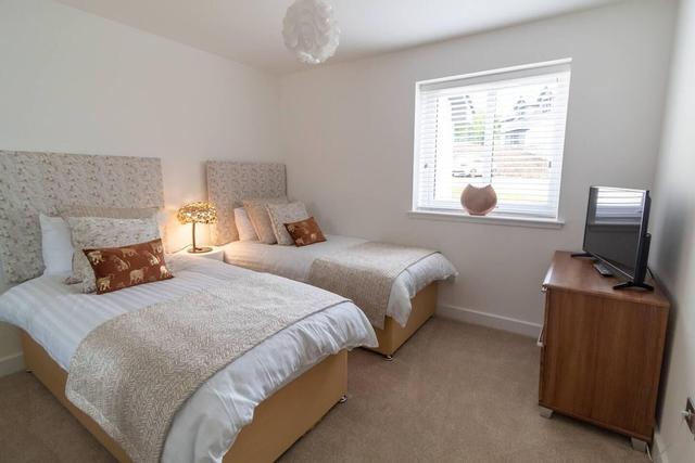 Spacious 2 Bedroom Modern Apartment in Inverness