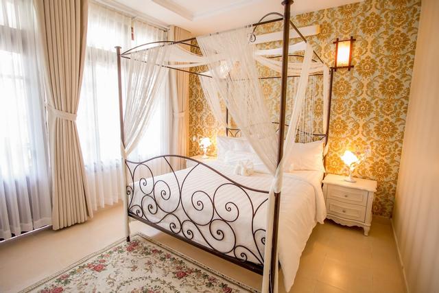 MH Villa