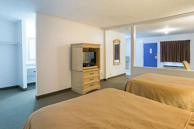 رودواي إن آند سويتس إنتربريز