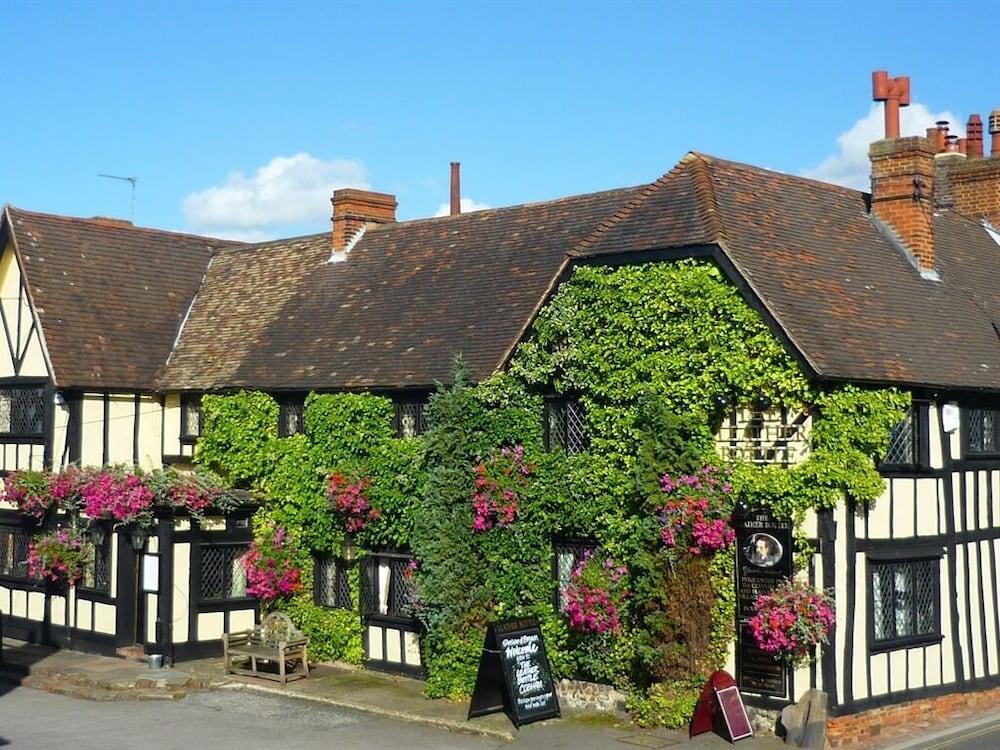 ذا ليزر بوتل ليميتيد