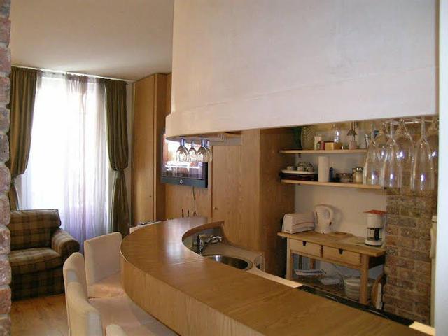 LG Montparnasse Apartment