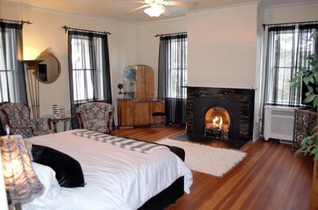 ذا لورينتايد إن