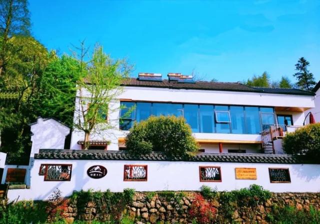 فلورال هوتل ينلو ماونتن فيلا