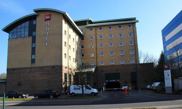 ibis London Gatwick Airport