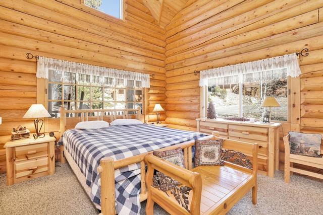 2392 كاسلت كراج لوج كابين 4 بد روم كابين باي ريدآونينغ